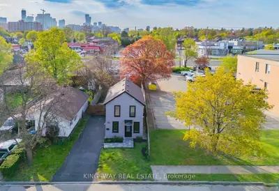 195 Randi Road, Mississauga, On L5a 1v6