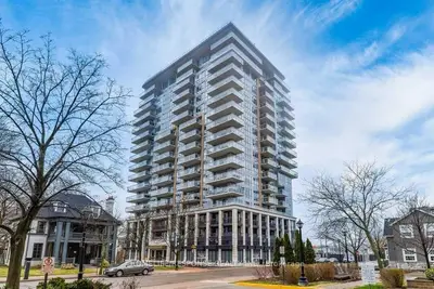 Condo Apartment in Burlington