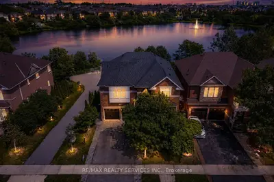 35 Stoneylake Avenue, Brampton, On L6v 4r1