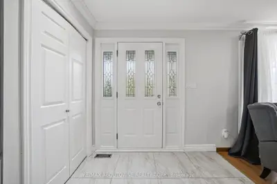 6346 Neuchatel Road, Mississauga, On L5n 2j8