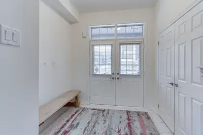 101 Huguenot Road, Oakville, On L6h 0m3