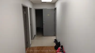 1150 Eglinton Avenue E 207, Mississauga, On L4w 2m6