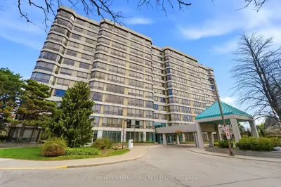 Condo Apartment in Brampton