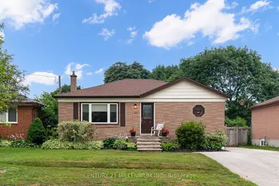 Detached in Halton Hills