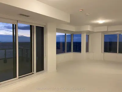 Condo Apartment in Oakville