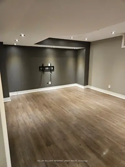 118 Earlsbridge Boulevard Basement, Brampton, On L7a 3w8
