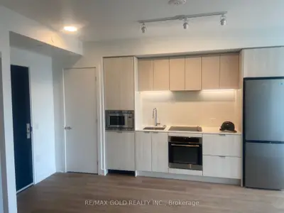 Condo Apartment in Mississauga
