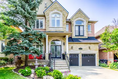 3 Fogerty Street, Brampton, On L6y 5k3