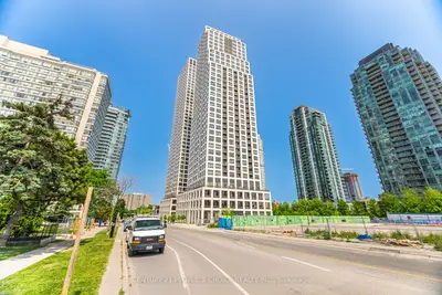 Condo Apartment in Mississauga