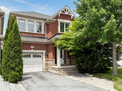 Detached in Oakville