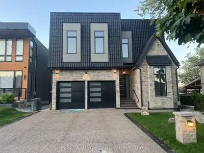 Lower Level in Mississauga
