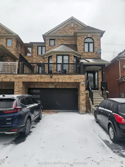 Semi-Detached in Mississauga