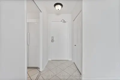 5 San Romanoway 906, Toronto, On M3n 2y4