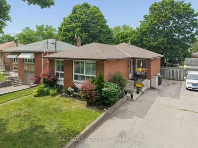 Detached in Toronto