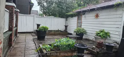 179 Gilmour Avenue, Toronto, On M6p 3b2