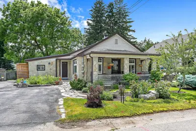 Detached in Halton Hills