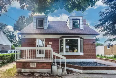 76 Mccaul Street, Brampton, On L6v 1j3