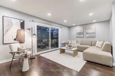 Condo Townhouse in Mississauga