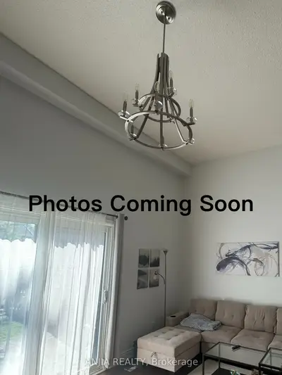 Condo Townhouse in Mississauga