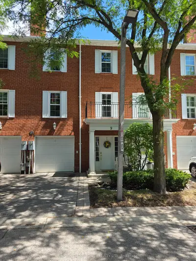 Condo Townhouse in Brampton