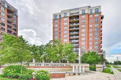Condo Apartment in Oakville