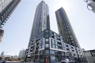 Condo Apartment in Mississauga
