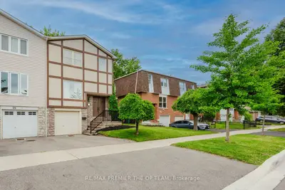 101 Skegby Road, Brampton, On L6v 2t8