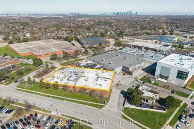6515 Kitimat Road B, Mississauga, On L5n 2x5