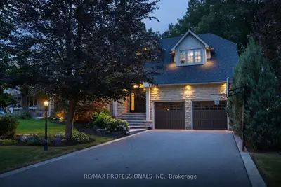 83 Wimbleton Road, Toronto, On M9a 3s4