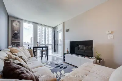 Condo Apartment in Mississauga