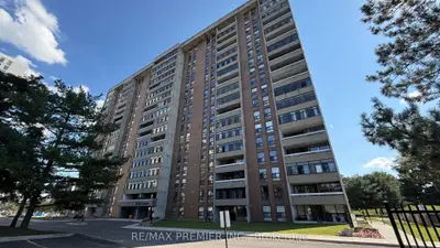 Condo Apartment in Brampton