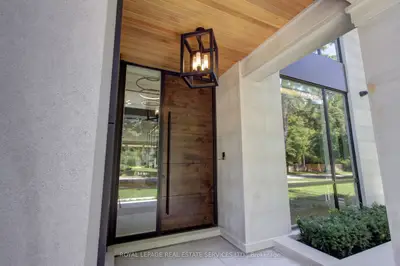 1472 Oakhill Drive, Oakville, On L6j 1y5