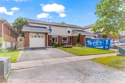 17 Ashford Court, Brampton, On L6v 3e2