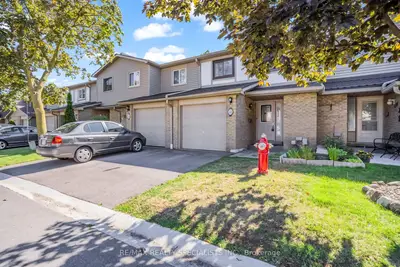 33 Greenwich Circle, Brampton, On L6s 2e6