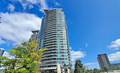 Condo Apartment in Mississauga