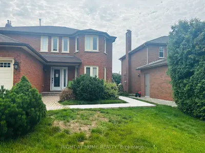 Detached in Oakville