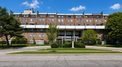 Condo Townhouse in Toronto