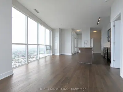 Condo Apartment in Mississauga