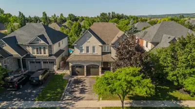 Detached in Burlington