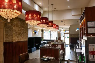 47 Queen Street W #1, Brampton, On L6y 1l9