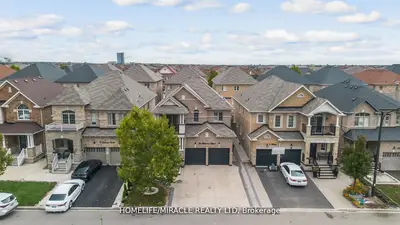 Detached in Brampton