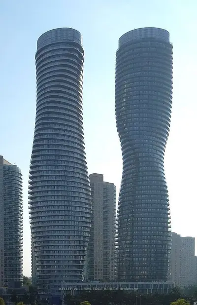 Condo Apartment in Mississauga