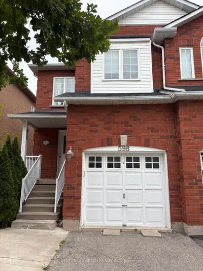 598 Dolly Bird Lane (upper), Mississauga, On L5w 1g7