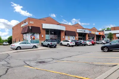 802 Southdown Road C2, Mississauga, On L5j 2y4