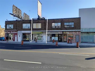 2635 Eglinton Avenue W, Toronto, On M6m 1t6
