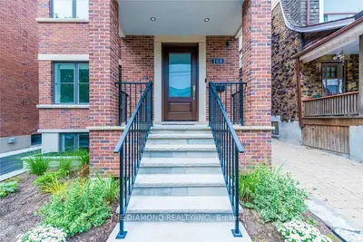 Duplex in Toronto