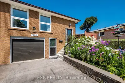 Semi-Detached in Mississauga