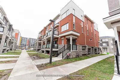 Condo Townhouse in Brampton