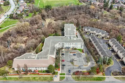 8351 Mclaughlin Road S 218, Brampton, On L6y 4h8