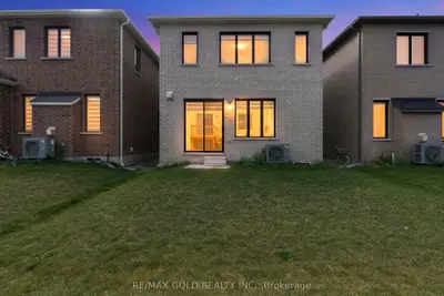 287 Gordon Krantz Avenue, Milton, On L9e 1n9
